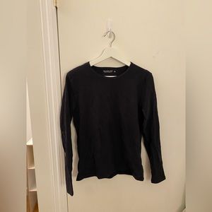 Black long sleeve tshirt